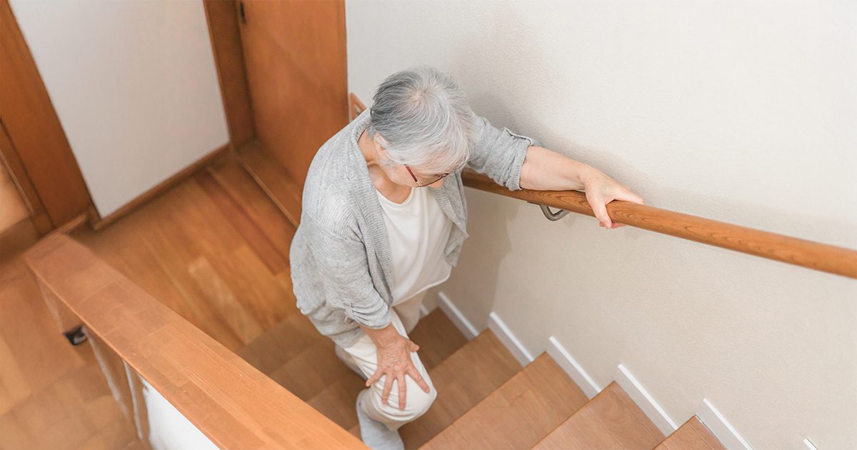 Should Seniors Climb Stairs? Risks, Benefits & Safe Living | Saral ...